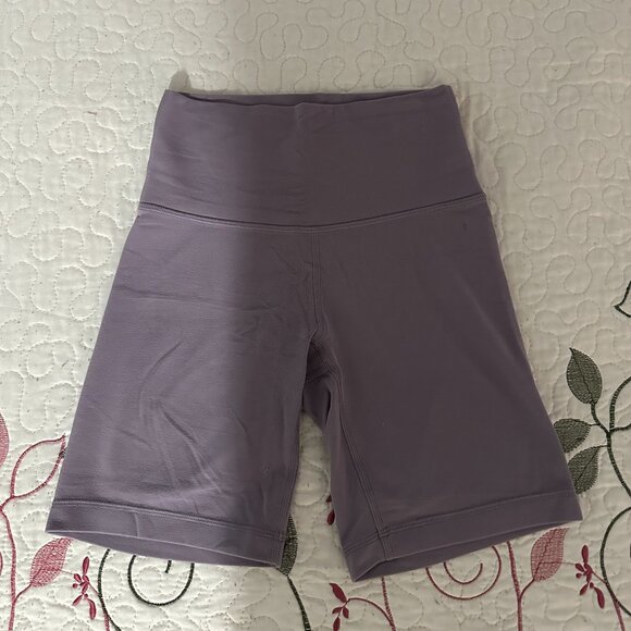 Aritzia Biker Shorts - Picture 1 of 2